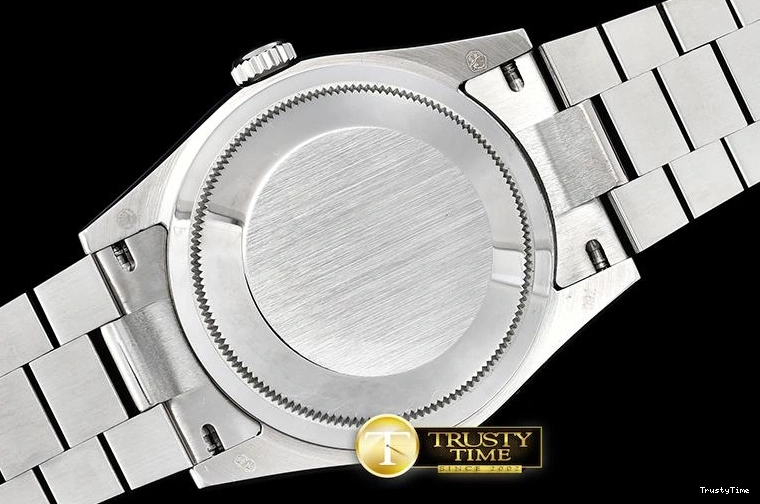 0211 RDD0215C – DayDate 36mm Affordable 686